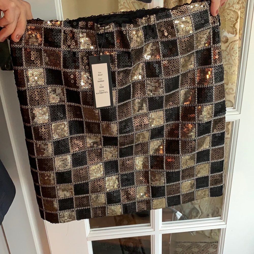 Sequence skirt